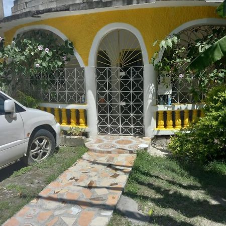 Fay Guest House Negril Exterior foto
