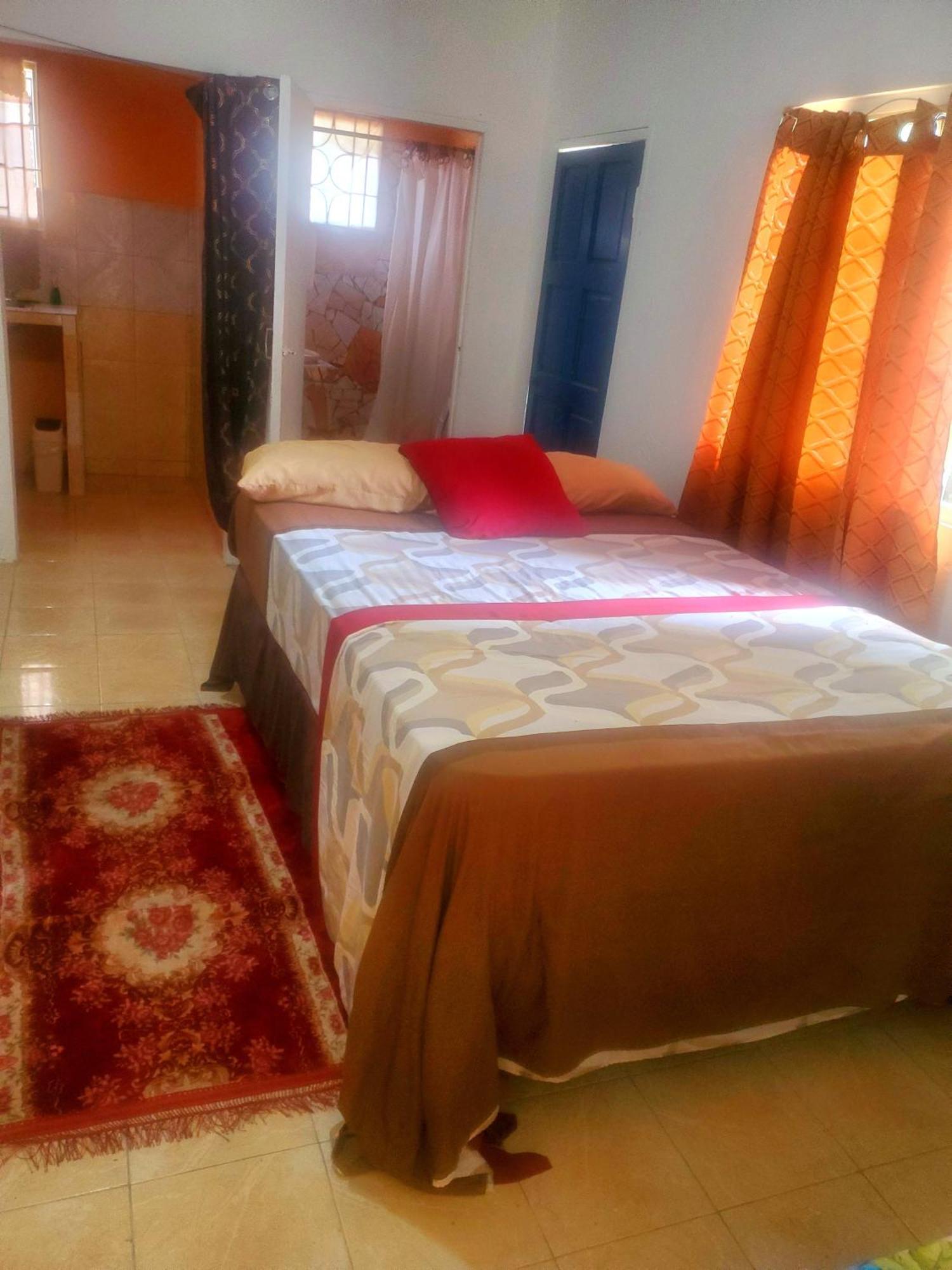 Fay Guest House Negril Habitación foto