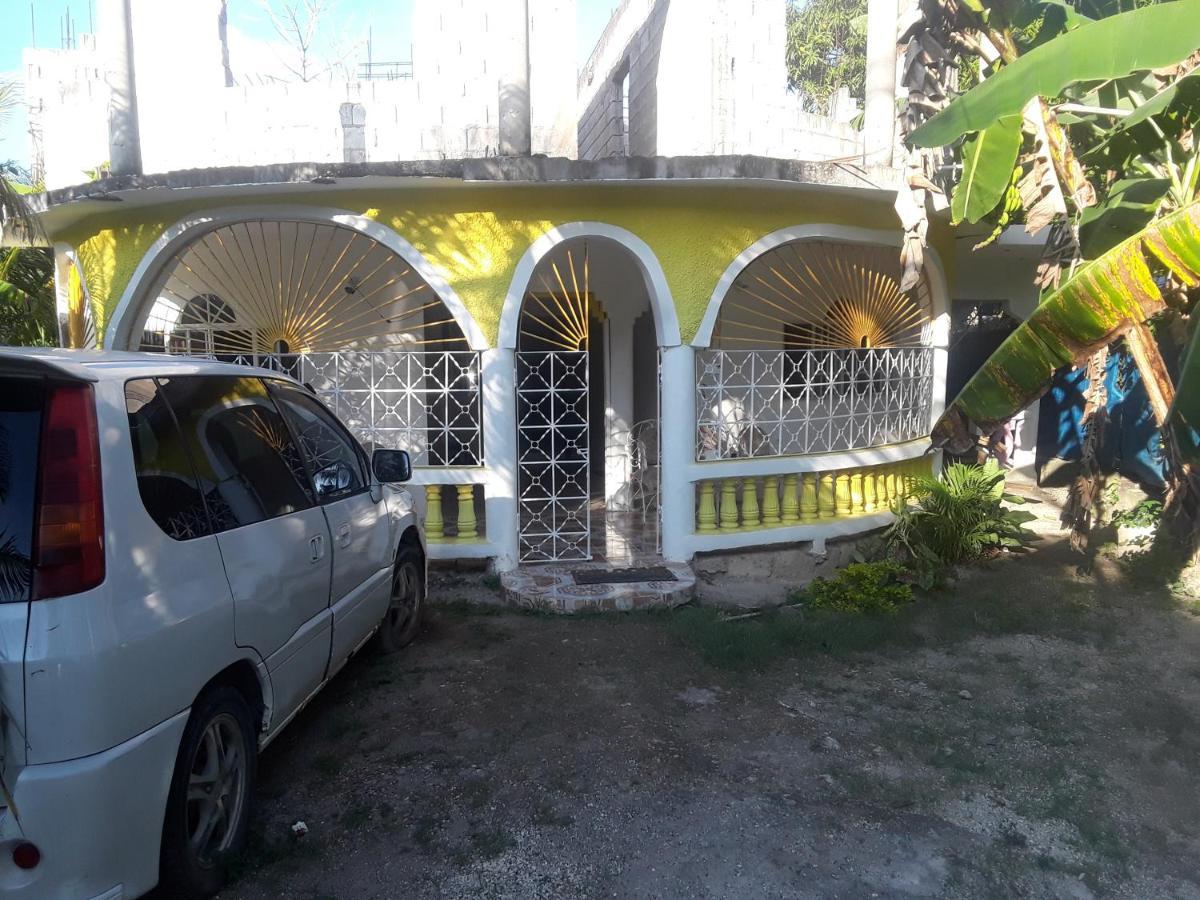 Fay Guest House Negril Exterior foto
